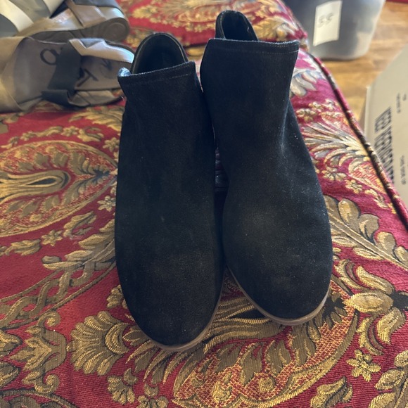 crown & ivy Shoes - Crown And Ivy Kendall Black Leather Classy Ankle Boots Size 11
